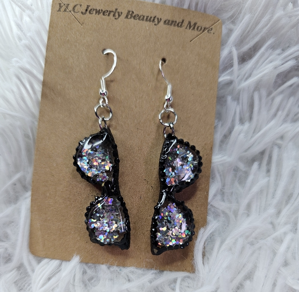 Sunglasses Earrings – Unique & Trendy Summer Style
